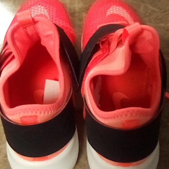 Pre-owned 2016 nike Air zoom strong - Picture 5 of 6